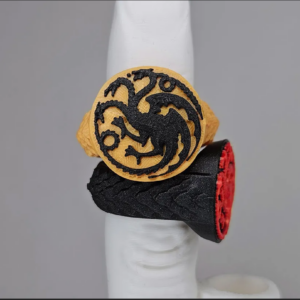 Anillo decorativo impreso en 3D inspirado en House of the Dragon con emblema estilo Targaryen